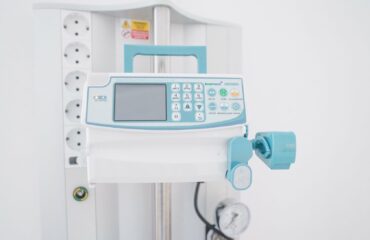 105-min У чому різниця між шприцевими та волюметричними інфузійними насосами в Україні